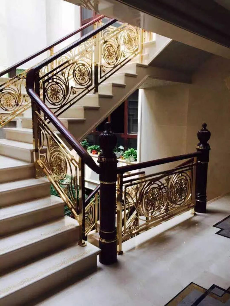 美式風(fēng)格裝修樓梯定制效果圖