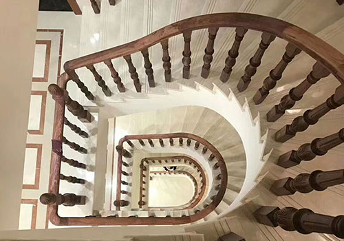 家居裝修旋轉(zhuǎn)樓梯定制效果圖