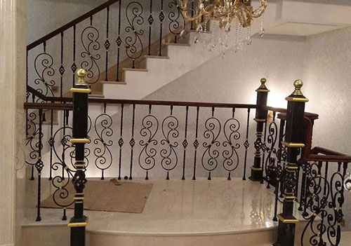 豐臺法式風格鐵藝直梯樓梯定制效果圖