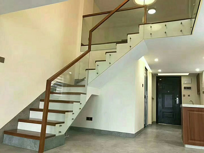 1664286953477784.jpg 玻璃樓梯設計