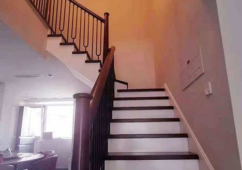 豐臺鋼結(jié)構(gòu)樓梯安裝時(shí)應(yīng)注意哪些問題