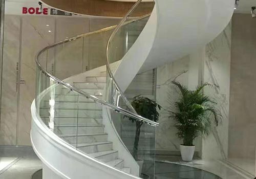 玻璃樓梯扶手安裝方法以及注意事項(xiàng)