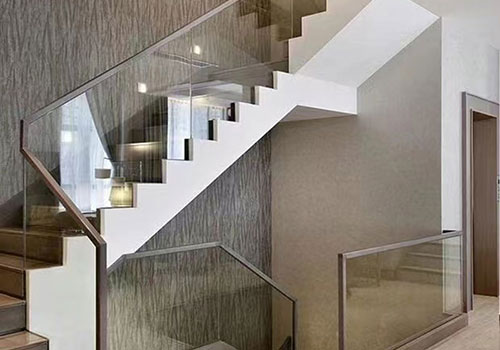 復式閣樓玻璃樓梯扶手設計裝修效果圖