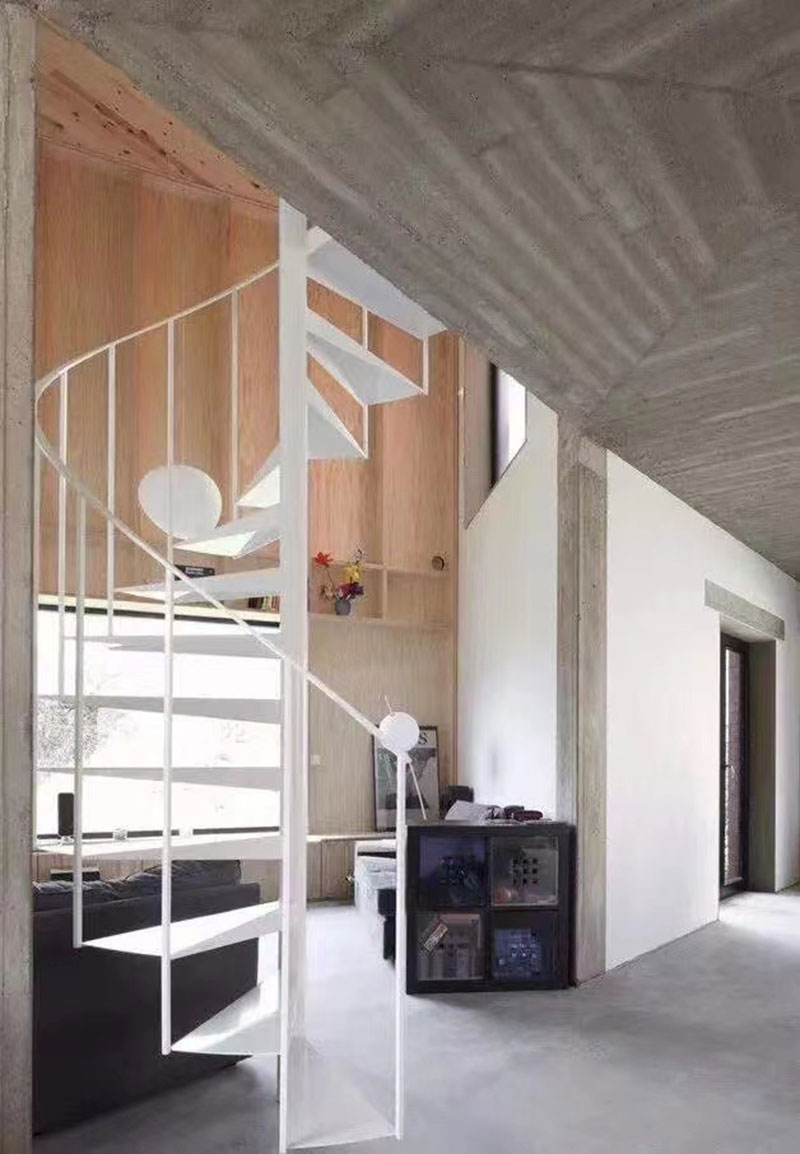 1669604048468876.jpg 旋轉(zhuǎn)樓梯