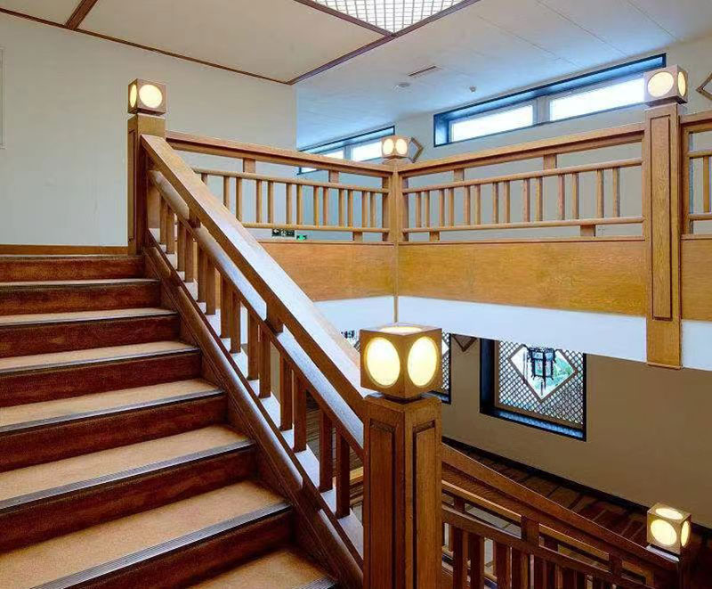 中式風格實木樓梯裝飾