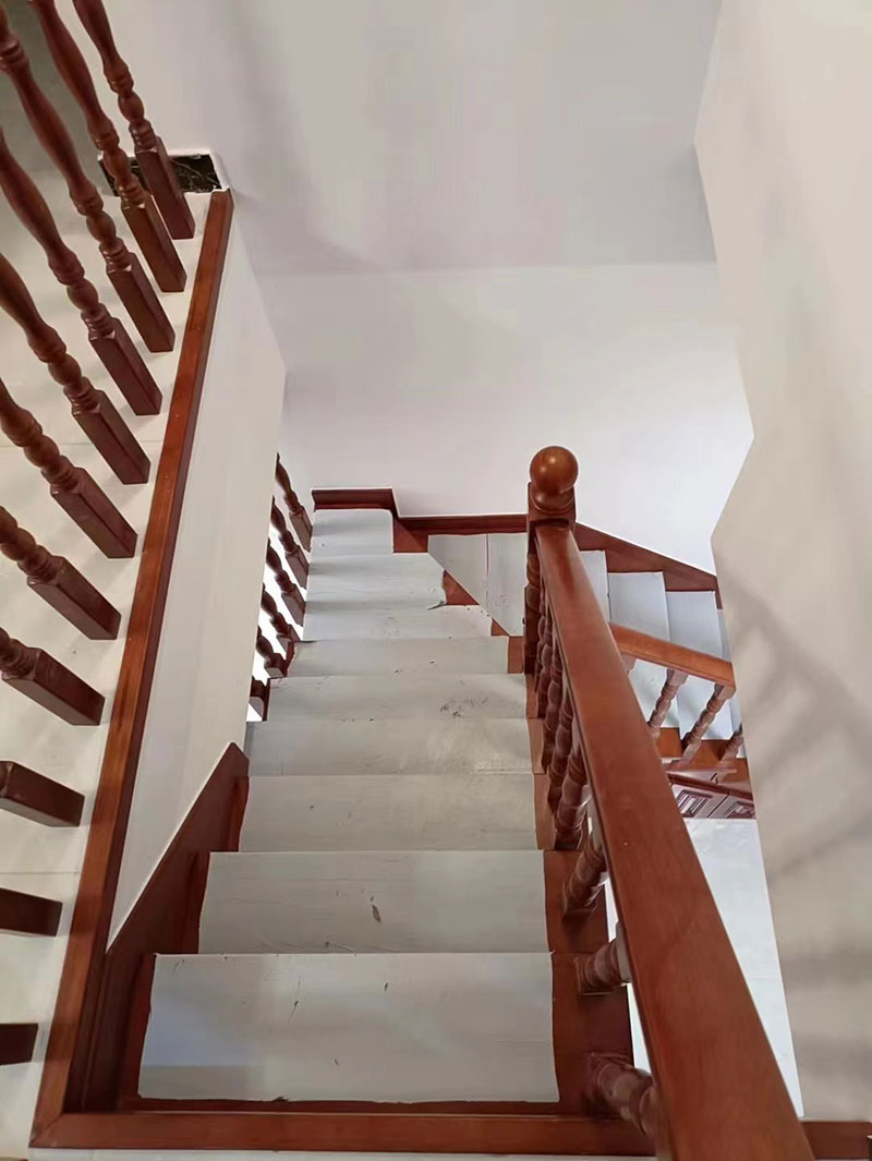 雅致輕奢別墅樓梯扶手設計定制效果圖